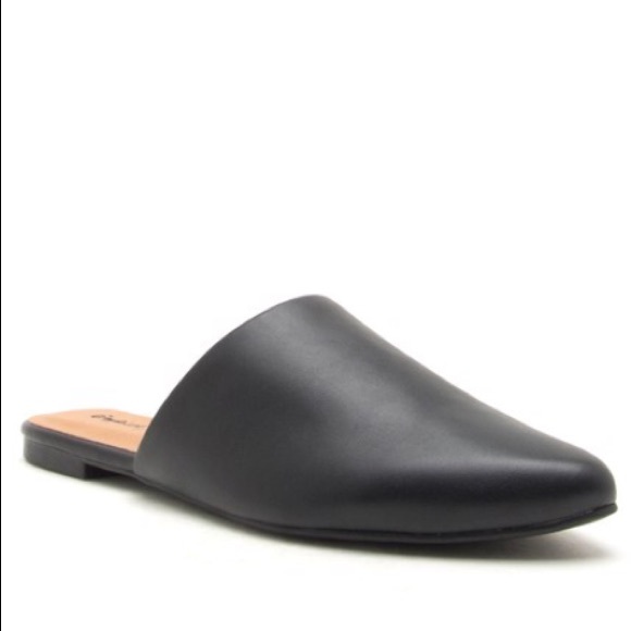 NWT Black Slip Ons Loafers Mules - Picture 2 of 2